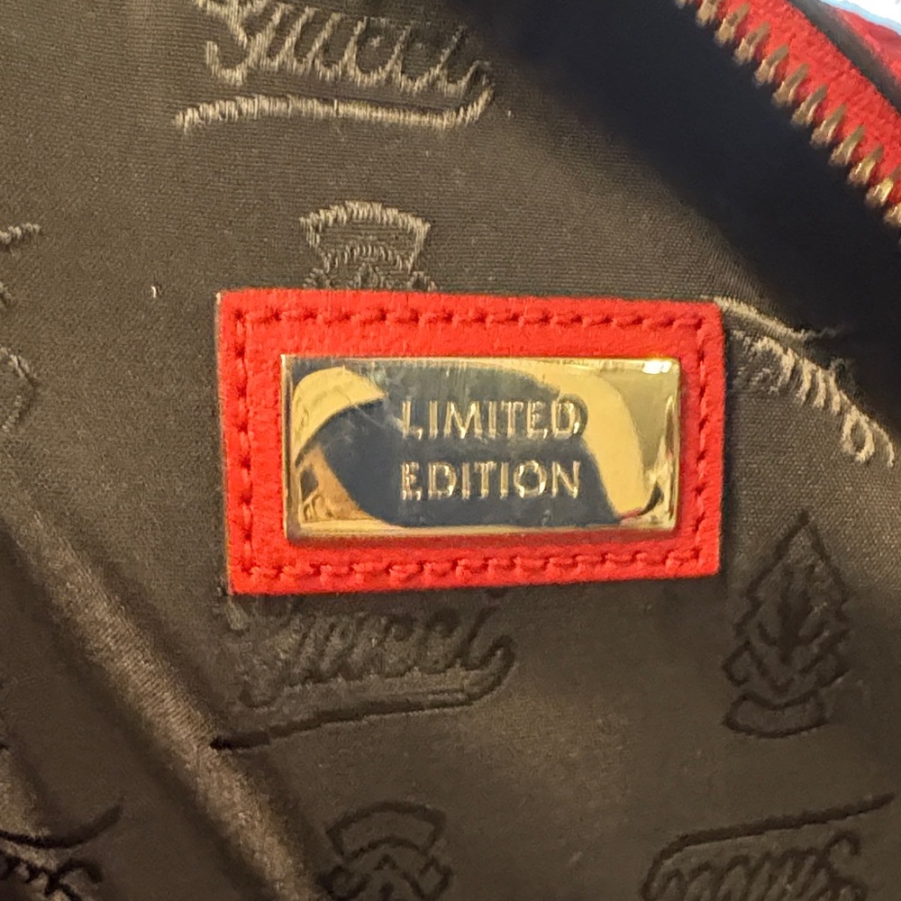 Gucci Red Embossed Leather Duffle Bag - Picture 7 of 8